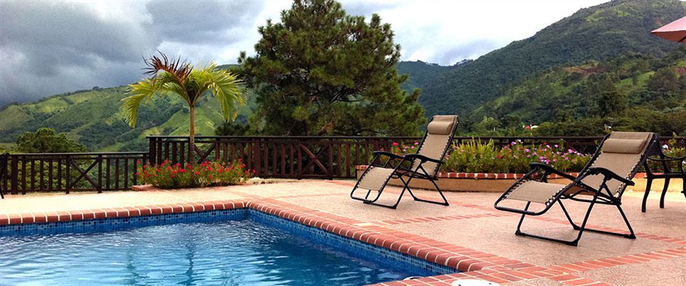 Hotel Rancho La Aurora ハラバコア エクステリア 写真